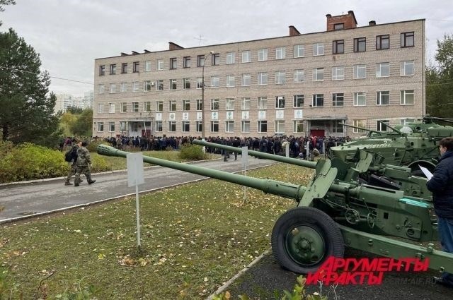 Техника и электроника, которые можно взять с собой в армию